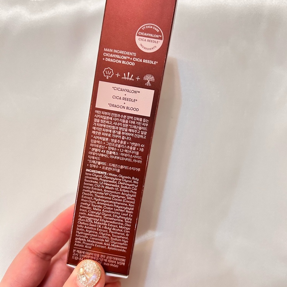 VT cosmetics Reedle shot essence bundle - Picture 10 of 16